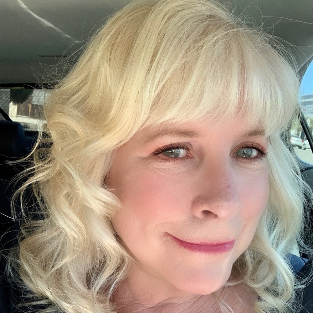 Meet your Posher, Sandi